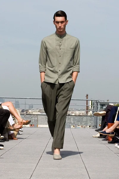 Look 14